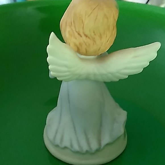 ๐ผ Vintage Porcelain Girl Angel Harp 3 1/2โ - Picture 2 of 16